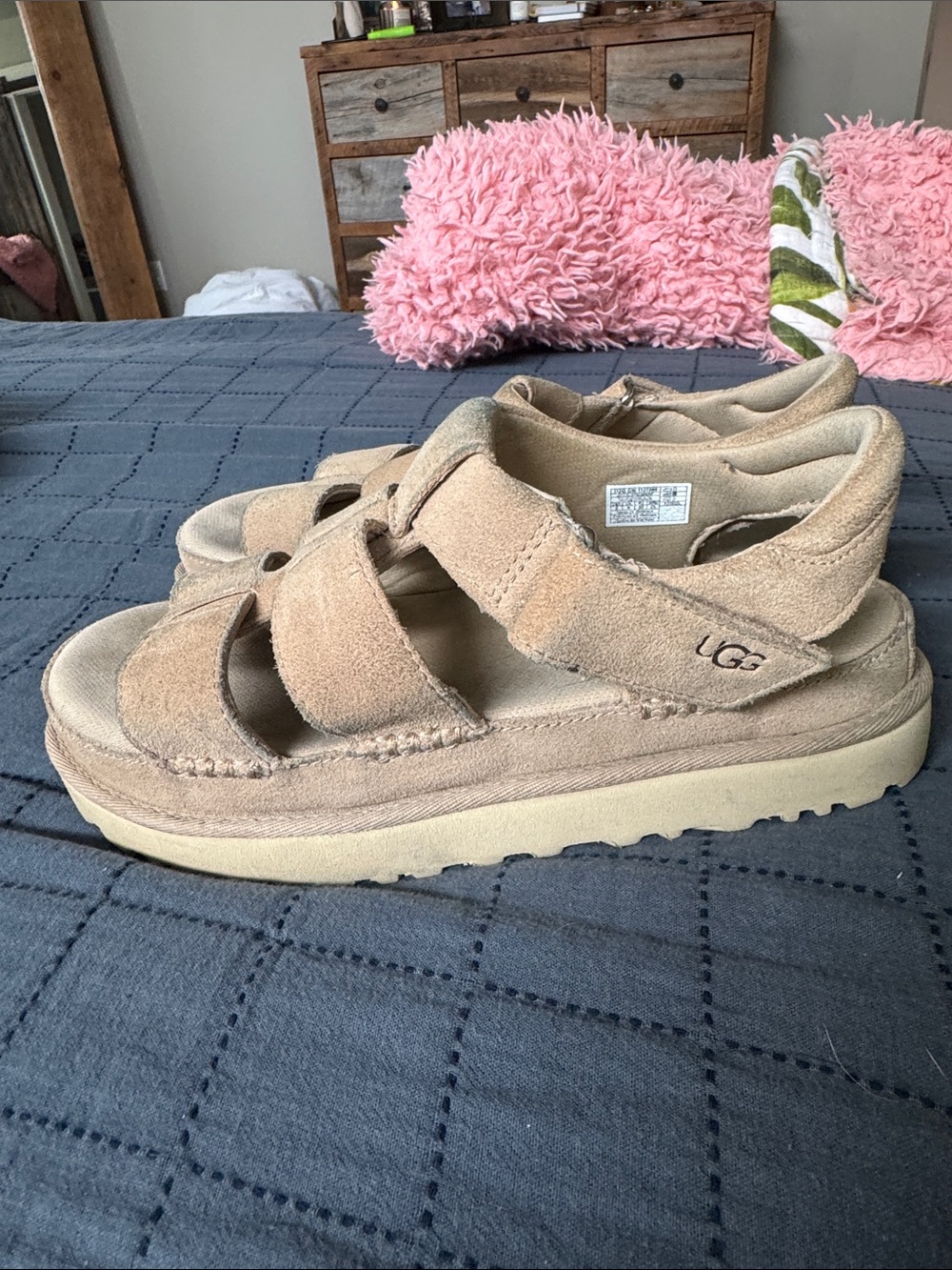UGG womens Beige Suede Strap Sandals platform - Picture 3 of 5